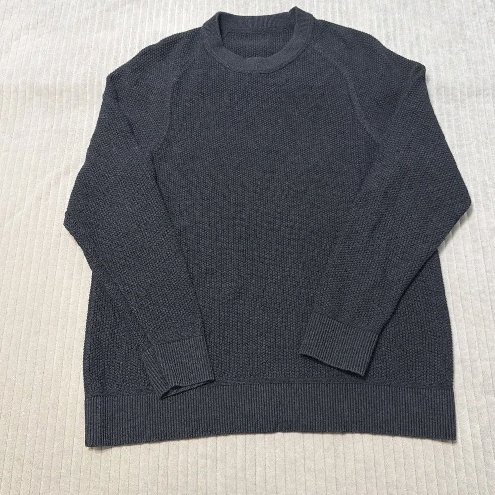 Lululemon Textured Knit Crewneck Sweater Mens Medium Navy Blue Pullover